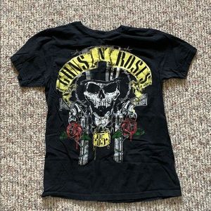 Medium black Guns N Roses tee